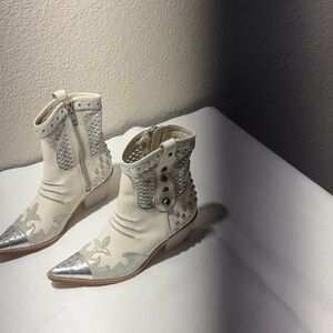 Donald J. Pliner Cream Ankle Boots with Silver Toe Caps
